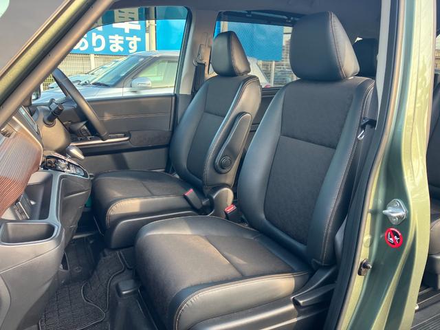 フリードハイブリッド ハイブリッド・クロスター 4WD 純正インターナビ バックカメラ 両側パワースライドドア アクティブコーナーライト 前後ドラレコ ビルトインETC ヒーター付きコンビシート LEDオートライト 雹凹(20枚目)