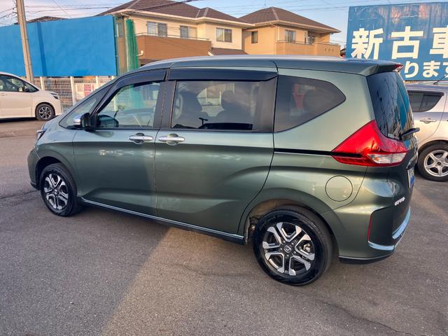 フリードハイブリッド ハイブリッド・クロスター 4WD 純正インターナビ バックカメラ 両側パワースライドドア アクティブコーナーライト 前後ドラレコ ビルトインETC ヒーター付きコンビシート LEDオートライト 雹凹(46枚目)