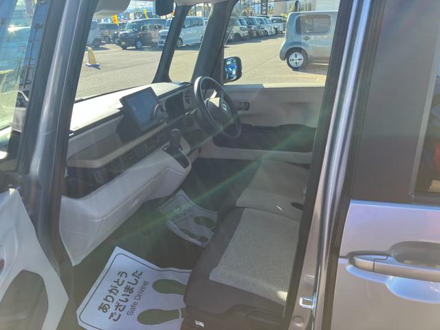 N-BOX ベースグレード 9インチホンダコネクトナビ フルセグTV バックカメラ 両側パワースライドドア ホンダセンシング LEDオートライト シートヒーター パーキングソナー(7枚目)