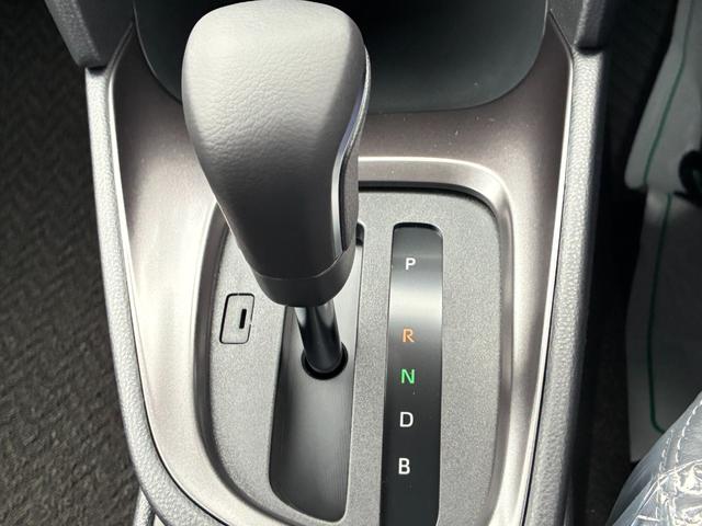 ヤリスクロス ハイブリッドZ 全方位モニター ナビ フルセグTV ETC2.0 アダプティブハイビーム トヨタチームメイト デジタルキー フロアマット シートヒーター ステアリングヒーター パワーシート 8インチディスプレイ(17枚目)