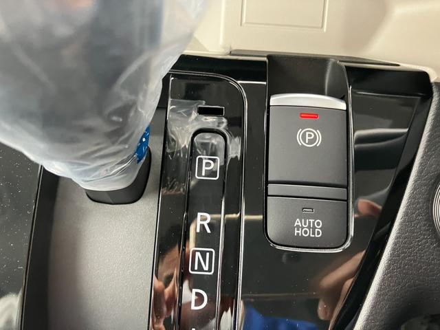 デリカミニ G プレミアム アラウンドビューモニター 両側電動スライドドア LEDヘッドライト フォグランプ コーナーセンサー シートヒーター クルーズコントロール オートエアコン ステアリングヒーター アルミホイール 雹凹み(14枚目)