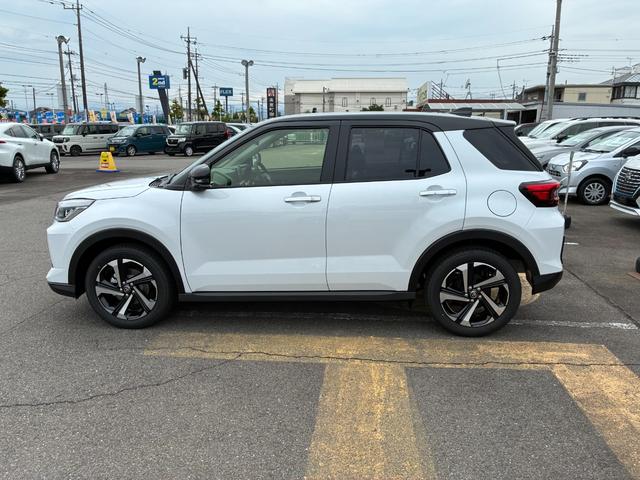 ライズ Ｚ　ハイブリッドＺ　パノラミックビューパッケージ　９インチディスプレイオーディオ　フルセグＴＶ　ブラインドスポットモニター　アクセサリーコンセントＡＣ１００Ｖ　フロアマット（30枚目）