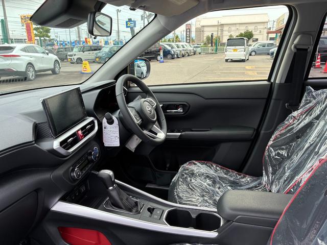 ライズ Ｚ　ハイブリッドＺ　パノラミックビューパッケージ　９インチディスプレイオーディオ　フルセグＴＶ　ブラインドスポットモニター　アクセサリーコンセントＡＣ１００Ｖ　フロアマット（55枚目）