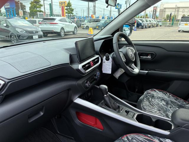 ライズ Ｚ　ハイブリッドＺ　パノラミックビューパッケージ　９インチディスプレイオーディオ　フルセグＴＶ　ブラインドスポットモニター　アクセサリーコンセントＡＣ１００Ｖ　フロアマット（57枚目）