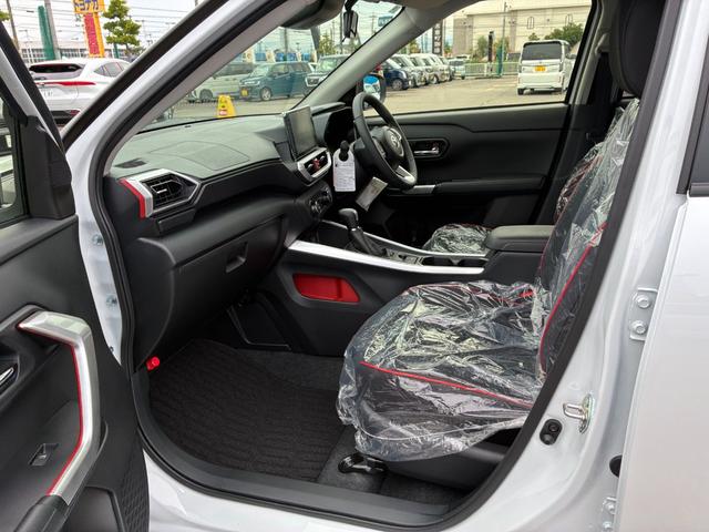 ライズ Ｚ　ハイブリッドＺ　パノラミックビューパッケージ　９インチディスプレイオーディオ　フルセグＴＶ　ブラインドスポットモニター　アクセサリーコンセントＡＣ１００Ｖ　フロアマット（58枚目）