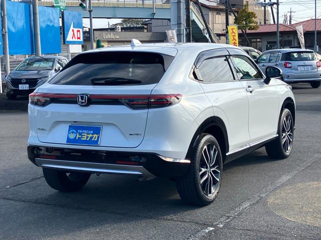 ヴェゼル ｅ：ＨＥＶ　Ｚ　ホンダコネクトディスプレイ　ナビ　フルセグＴＶ　バックカメラ　ホンダセンシング　ＬＥＤオートライト　パーキングソナー　パワーバックドア　ステアリングヒーター　シートヒーター　　クルーズコントロール（4枚目）