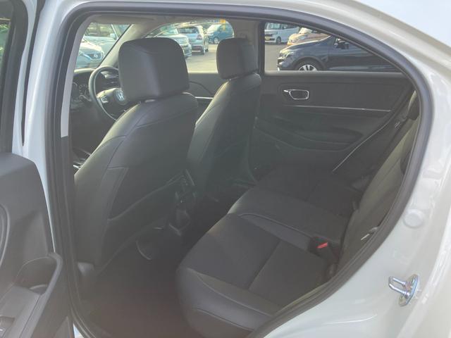 ヴェゼル ｅ：ＨＥＶ　Ｚ　ホンダコネクトディスプレイ　ナビ　フルセグＴＶ　バックカメラ　ホンダセンシング　ＬＥＤオートライト　パーキングソナー　パワーバックドア　ステアリングヒーター　シートヒーター　　クルーズコントロール（8枚目）