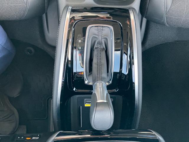 ヴェゼル ｅ：ＨＥＶ　Ｚ　ホンダコネクトディスプレイ　ナビ　フルセグＴＶ　バックカメラ　ホンダセンシング　ＬＥＤオートライト　パーキングソナー　パワーバックドア　ステアリングヒーター　シートヒーター　　クルーズコントロール（12枚目）