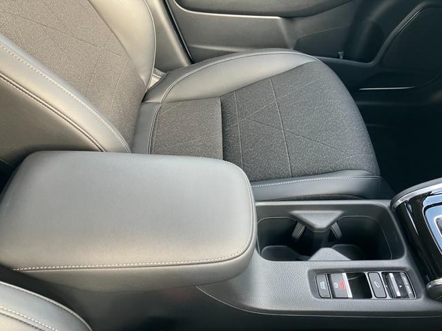 ヴェゼル ｅ：ＨＥＶ　Ｚ　ホンダコネクトディスプレイ　ナビ　フルセグＴＶ　バックカメラ　ホンダセンシング　ＬＥＤオートライト　パーキングソナー　パワーバックドア　ステアリングヒーター　シートヒーター　　クルーズコントロール（25枚目）