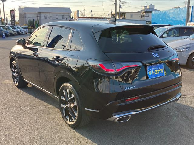 ＺＲ－Ｖ ｅ：ＨＥＶ　Ｚ　純正コネクトディスプレイ　ナビ　フルセグＴＶ　マルチビューカメラ　ＥＴＣ２．０　シートヒーター　ＢＯＳＥサウンドシステム　　ハンズフリーパワーバックドア（6枚目）