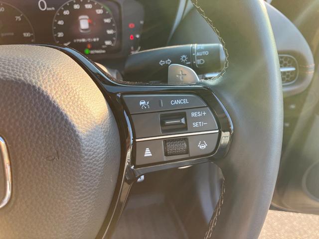 ＺＲ－Ｖ ｅ：ＨＥＶ　Ｚ　純正コネクトディスプレイ　ナビ　フルセグＴＶ　マルチビューカメラ　ＥＴＣ２．０　シートヒーター　ＢＯＳＥサウンドシステム　　ハンズフリーパワーバックドア（14枚目）