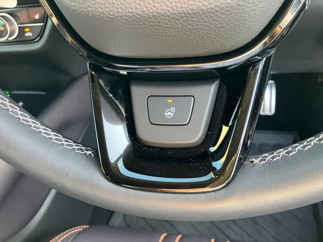 ＺＲ－Ｖ ｅ：ＨＥＶ　Ｚ　純正コネクトディスプレイ　ナビ　フルセグＴＶ　マルチビューカメラ　ＥＴＣ２．０　シートヒーター　ＢＯＳＥサウンドシステム　　ハンズフリーパワーバックドア（17枚目）