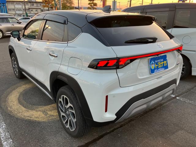 フロンクス ベースグレード　４ＷＤ　９インチナビ　全方位カメラ　フルセグＴＶ　前後ドラレコ　ＥＴＣ　電動パーキングブレーキ　ブレーキホールド　ワイヤレス充電器　シートヒーター＆リヤヒーターダクト　ＬＥＤヘッドライト（6枚目）