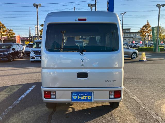 エブリイ ＰＡリミテッド　タイヤ新品　５速マニュアル　パートタイム４ＷＤ　両側スライドドア　キーレスエントリー　パワーウィンドウ　ワンオーナー　ＡＢＳ　ＳＲＳエアバッグ　オーバーヘッドシェルフ（5枚目）