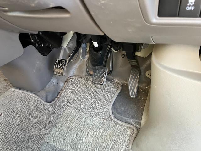 エブリイ ＰＡリミテッド　タイヤ新品　５速マニュアル　パートタイム４ＷＤ　両側スライドドア　キーレスエントリー　パワーウィンドウ　ワンオーナー　ＡＢＳ　ＳＲＳエアバッグ　オーバーヘッドシェルフ（43枚目）