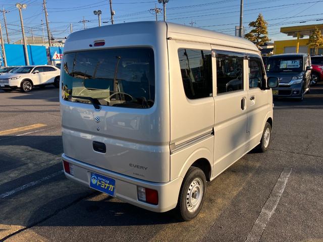 エブリイ ＰＡリミテッド　タイヤ新品　５速マニュアル　パートタイム４ＷＤ　両側スライドドア　キーレスエントリー　パワーウィンドウ　ワンオーナー　ＡＢＳ　ＳＲＳエアバッグ　オーバーヘッドシェルフ（51枚目）