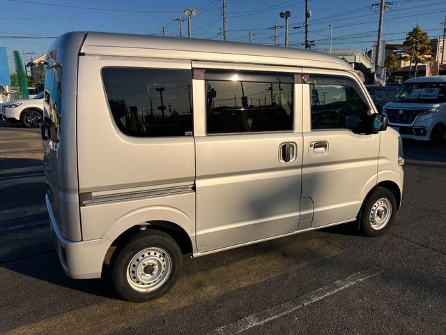 エブリイ ＰＡリミテッド　タイヤ新品　５速マニュアル　パートタイム４ＷＤ　両側スライドドア　キーレスエントリー　パワーウィンドウ　ワンオーナー　ＡＢＳ　ＳＲＳエアバッグ　オーバーヘッドシェルフ（56枚目）