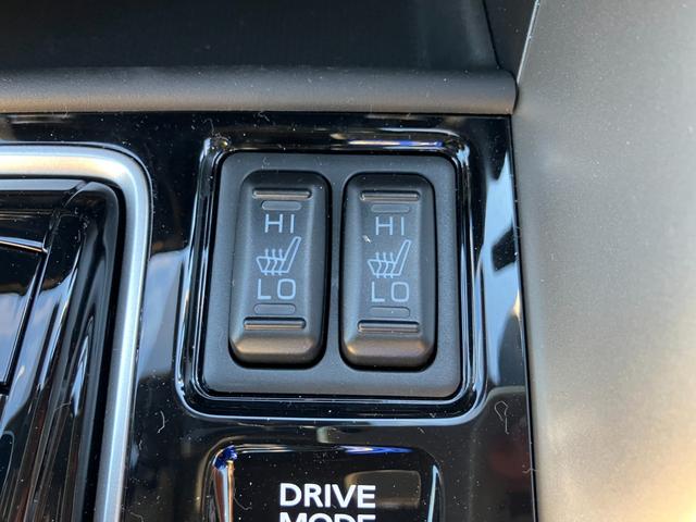 エクリプスクロスＰＨＥＶ Ｐ　４ＷＤ　スマートフォン連携ナビ　フルセグＴＶ　マルチアラウンドモニター　マイパイロット　ＬＥＤ　パワーシート　シートヒーター　ステアリングヒーター　クルーズコントロール　パワーバックドア　雹凹（19枚目）