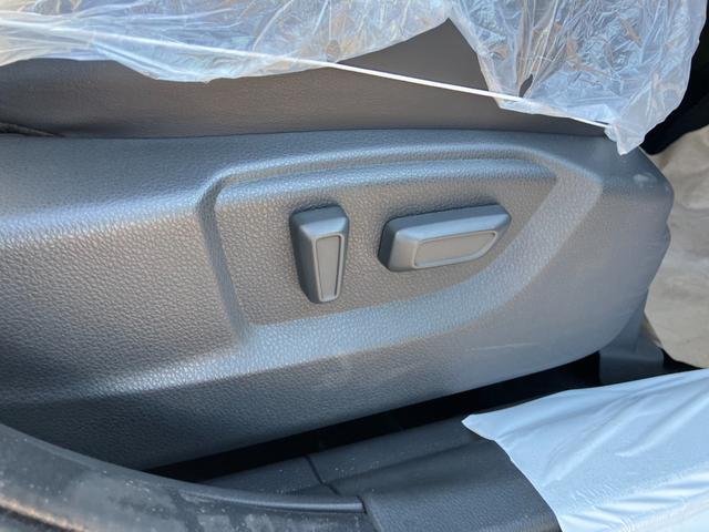 エクリプスクロスＰＨＥＶ Ｐ　４ＷＤ　スマートフォン連携ナビ　フルセグＴＶ　マルチアラウンドモニター　マイパイロット　ＬＥＤ　パワーシート　シートヒーター　ステアリングヒーター　クルーズコントロール　パワーバックドア　雹凹（37枚目）