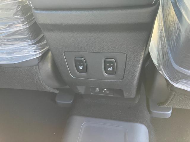 エクリプスクロスＰＨＥＶ Ｐ　４ＷＤ　スマートフォン連携ナビ　フルセグＴＶ　マルチアラウンドモニター　マイパイロット　ＬＥＤ　パワーシート　シートヒーター　ステアリングヒーター　クルーズコントロール　パワーバックドア　雹凹（39枚目）