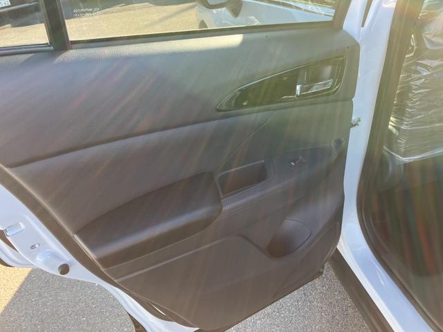 エクリプスクロスＰＨＥＶ Ｐ　４ＷＤ　スマートフォン連携ナビ　フルセグＴＶ　マルチアラウンドモニター　マイパイロット　ＬＥＤ　パワーシート　シートヒーター　ステアリングヒーター　クルーズコントロール　パワーバックドア　雹凹（49枚目）