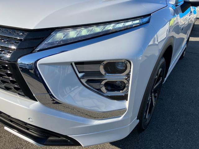 エクリプスクロスＰＨＥＶ Ｐ　４ＷＤ　スマートフォン連携ナビ　フルセグＴＶ　マルチアラウンドモニター　マイパイロット　ＬＥＤ　パワーシート　シートヒーター　ステアリングヒーター　クルーズコントロール　パワーバックドア　雹凹（54枚目）