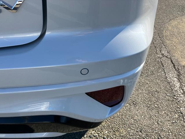 エクリプスクロスＰＨＥＶ Ｐ　４ＷＤ　スマートフォン連携ナビ　フルセグＴＶ　マルチアラウンドモニター　マイパイロット　ＬＥＤ　パワーシート　シートヒーター　ステアリングヒーター　クルーズコントロール　パワーバックドア　雹凹（58枚目）