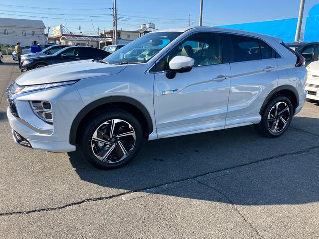 エクリプスクロスＰＨＥＶ Ｐ　４ＷＤ　スマートフォン連携ナビ　フルセグＴＶ　マルチアラウンドモニター　マイパイロット　ＬＥＤ　パワーシート　シートヒーター　ステアリングヒーター　クルーズコントロール　パワーバックドア　雹凹（62枚目）