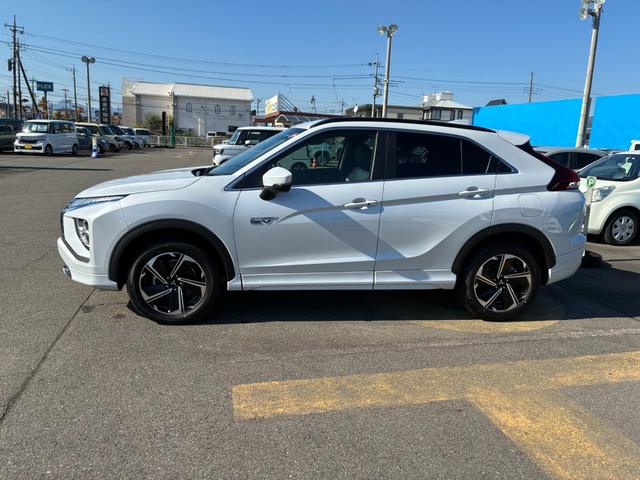 エクリプスクロスＰＨＥＶ Ｐ　４ＷＤ　ルーフレール　スマートフォン連携ナビ　フルセグＴＶ　マルチアラウンドモニター　マイパイロット　ＬＥＤ　Ｐシート　前席後席シートヒーター　ステアリングヒーター　　パワーバックドア　雹凹（44枚目）