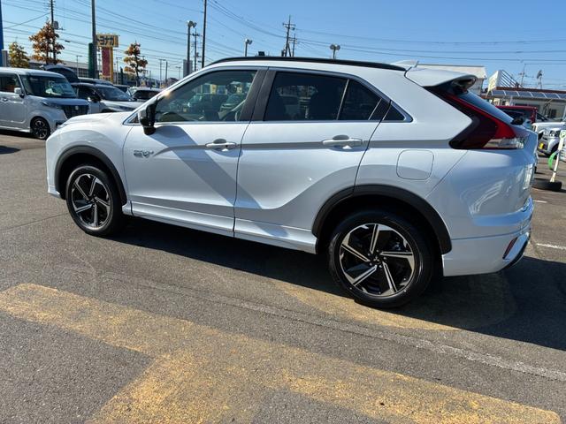 エクリプスクロスＰＨＥＶ Ｐ　４ＷＤ　ルーフレール　スマートフォン連携ナビ　フルセグＴＶ　マルチアラウンドモニター　マイパイロット　ＬＥＤ　Ｐシート　前席後席シートヒーター　ステアリングヒーター　　パワーバックドア　雹凹（49枚目）