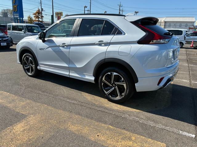エクリプスクロスＰＨＥＶ Ｐ　４ＷＤ　ルーフレール　スマートフォン連携ナビ　フルセグＴＶ　マルチアラウンドモニター　マイパイロット　ＬＥＤ　Ｐシート　前席後席シートヒーター　ステアリングヒーター　　パワーバックドア　雹凹（50枚目）