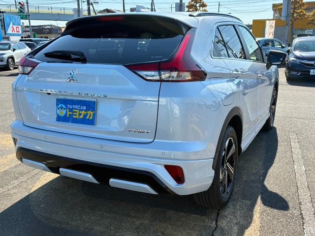 エクリプスクロスＰＨＥＶ Ｐ　４ＷＤ　ルーフレール　スマートフォン連携ナビ　フルセグＴＶ　マルチアラウンドモニター　マイパイロット　ＬＥＤ　Ｐシート　前席後席シートヒーター　ステアリングヒーター　　パワーバックドア　雹凹（58枚目）