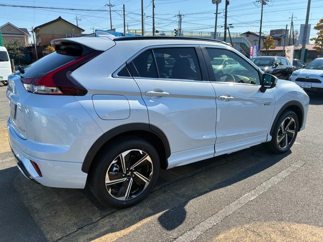 エクリプスクロスＰＨＥＶ Ｐ　４ＷＤ　ルーフレール　スマートフォン連携ナビ　フルセグＴＶ　マルチアラウンドモニター　マイパイロット　ＬＥＤ　Ｐシート　前席後席シートヒーター　ステアリングヒーター　　パワーバックドア　雹凹（59枚目）