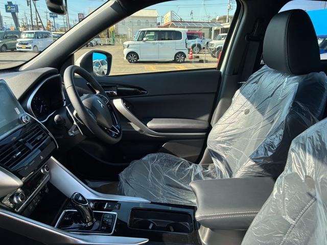 エクリプスクロスＰＨＥＶ Ｐ　４ＷＤ　ルーフレール　スマートフォン連携ナビ　フルセグＴＶ　マルチアラウンドモニター　マイパイロット　ＬＥＤ　Ｐシート　前席後席シートヒーター　ステアリングヒーター　　パワーバックドア　雹凹（67枚目）