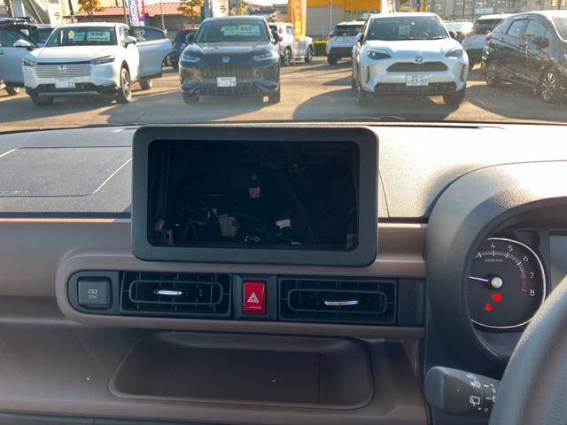 ムーヴキャンバス セオリーＧ　ナビ　フルセグＴＶ　バックカメラ　両側パワースライドドア　ＬＥＤオートライト　フォグランプ　コーナーセンサー　シートヒーター　フロアマット　ドアバイザー　ステアリングスイッチ　　雹凹（10枚目）