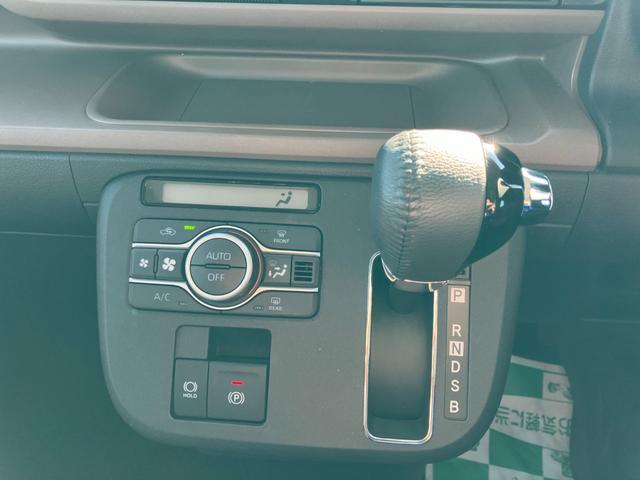 ムーヴキャンバス セオリーＧ　ナビ　フルセグＴＶ　バックカメラ　両側パワースライドドア　ＬＥＤオートライト　フォグランプ　コーナーセンサー　シートヒーター　フロアマット　ドアバイザー　ステアリングスイッチ　　雹凹（11枚目）