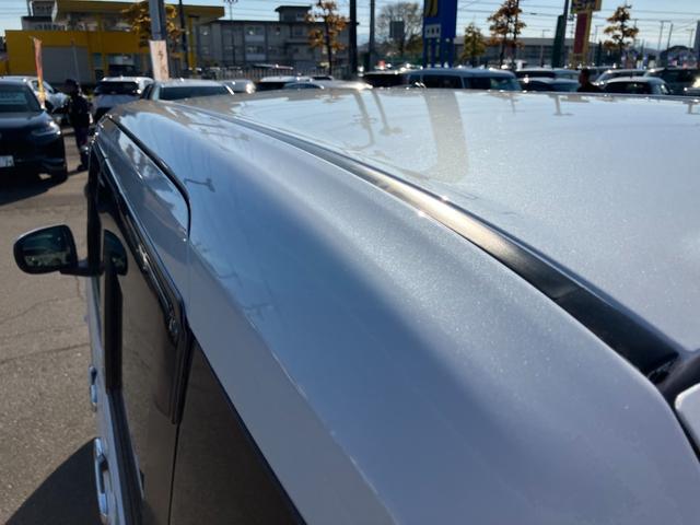 ムーヴキャンバス セオリーＧ　ナビ　フルセグＴＶ　バックカメラ　両側パワースライドドア　ＬＥＤオートライト　フォグランプ　コーナーセンサー　シートヒーター　フロアマット　ドアバイザー　ステアリングスイッチ　　雹凹（45枚目）