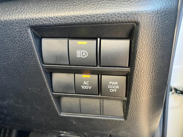 ノア ハイブリッドＳ－Ｚ　タイヤ新品　アドバンストパーク　パノラミックビュー　デジタルインナーミラー　１０．５インチコネクトナビ　カラーＨＵＤ　１４インチリヤモニター　２．０ＥＴＣ　ＣＤ／ＤＶＤ再生　前後ドラレコ　１オーナー（20枚目）