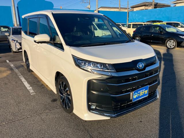 ノア ハイブリッドＳ－Ｚ　タイヤ新品　アドバンストパーク　パノラミックビュー　デジタルインナーミラー　１０．５インチコネクトナビ　カラーＨＵＤ　１４インチリヤモニター　２．０ＥＴＣ　ＣＤ／ＤＶＤ再生　前後ドラレコ　１オーナー（38枚目）