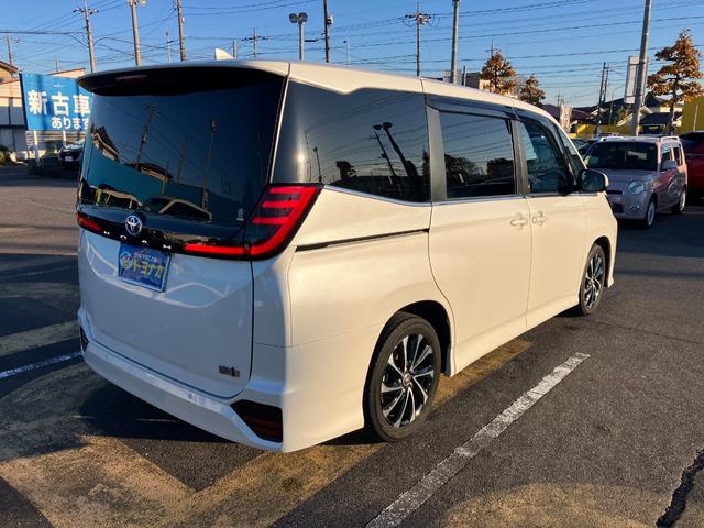 ノア ハイブリッドＳ－Ｚ　タイヤ新品　アドバンストパーク　パノラミックビュー　デジタルインナーミラー　１０．５インチコネクトナビ　カラーＨＵＤ　１４インチリヤモニター　２．０ＥＴＣ　ＣＤ／ＤＶＤ再生　前後ドラレコ　１オーナー（42枚目）