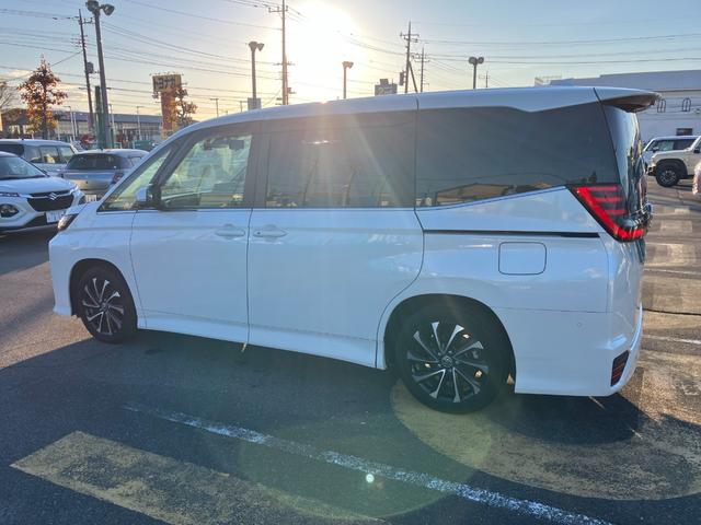 ノア ハイブリッドＳ－Ｚ　タイヤ新品　アドバンストパーク　パノラミックビュー　デジタルインナーミラー　１０．５インチコネクトナビ　カラーＨＵＤ　１４インチリヤモニター　２．０ＥＴＣ　ＣＤ／ＤＶＤ再生　前後ドラレコ　１オーナー（45枚目）