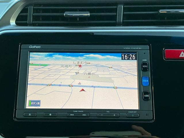 純正ナビフルセグＴＶ付きです。ＣＤ／ＤＶＤ再生。Ｂｌｕｅｔｏｏｔｈ対応です。型番ＶＸＭ−１７４ＶＦＸｉです。