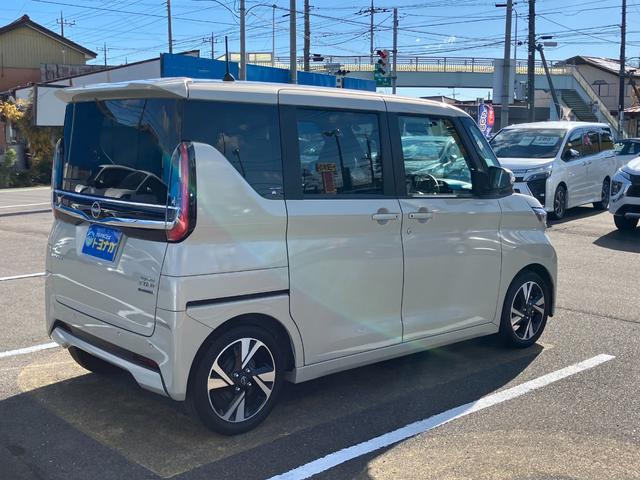 ルークス ハイウェイスター　Ｇターボプロパイロットエディション　純正９インチナビ　フルセグＴＶ　アラウンドビューモニター　デジタルインナーミラー　ハンズフリーオートスライド　ナビ連動ドラレコ　サーキュレーター　ＥＴＣ　　両側電動スライド　　　雹凹（4枚目）