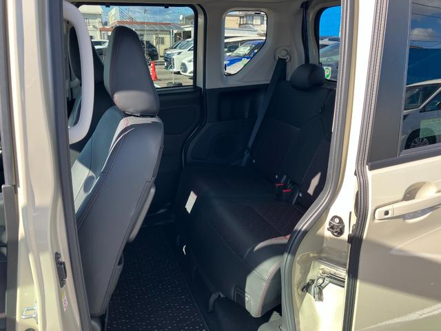 ルークス ハイウェイスター　Ｇターボプロパイロットエディション　純正９インチナビ　フルセグＴＶ　アラウンドビューモニター　デジタルインナーミラー　ハンズフリーオートスライド　ナビ連動ドラレコ　サーキュレーター　ＥＴＣ　　両側電動スライド　　　雹凹（8枚目）