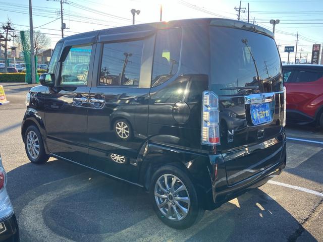 Ｎ－ＢＯＸ Ｇ　ＳＳパッケージ　社外ナビ　フルセグＴＶ　バックカメラ　ビルトインＥＴＣ　片側電動スライドドア　スマートキー　社外アルミホイール　フロアマット　ドアバイザー　ステアリングスイッチ（48枚目）