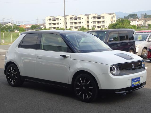 Ｈｏｎｄａ ｅ アドバンス　ホンダセンシング　ナビＴＶ　ＥＴＣ　マルチビューモニター　デジタルインナーミラー　シートヒーター　アダプティブクルーズコントロール　Ｂｌｕｅｔｏｏｔｈ　前後ドラレコ　ステアリングヒーター（7枚目）