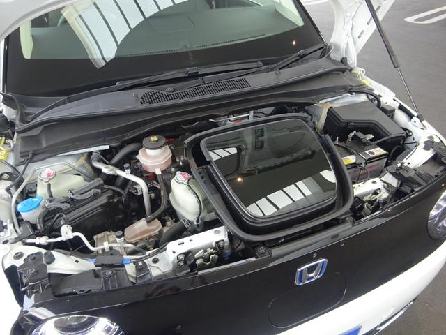 Ｈｏｎｄａ ｅ アドバンス　ホンダセンシング　ナビＴＶ　ＥＴＣ　マルチビューモニター　デジタルインナーミラー　シートヒーター　アダプティブクルーズコントロール　Ｂｌｕｅｔｏｏｔｈ　前後ドラレコ　ステアリングヒーター（76枚目）