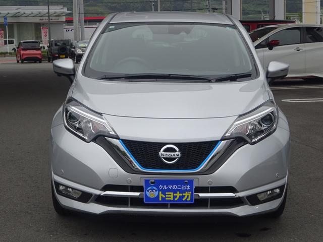 ノート ｅ－パワー　メダリスト　フルセグ純正７インチナビゲーション　アラウンドビューモニター　ＬＥＤヘッドライト　デジタルインナーミラー　エマージェンシーブレーキ　純正１５インチアルミホイール　純正ドライブレコーダー　ＥＴＣ車載器（2枚目）