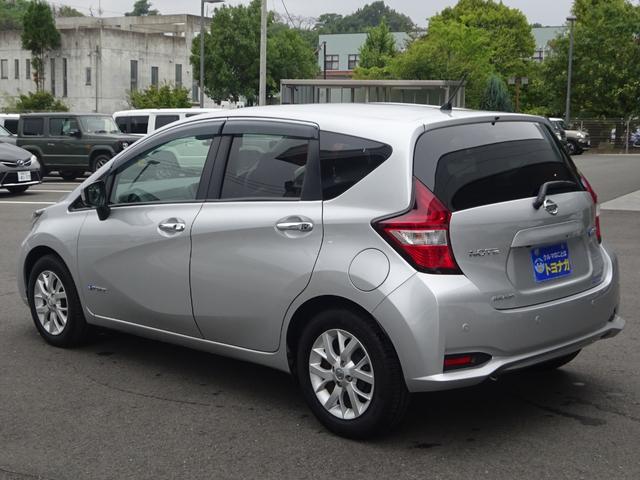 ノート ｅ－パワー　メダリスト　フルセグ純正７インチナビゲーション　アラウンドビューモニター　ＬＥＤヘッドライト　デジタルインナーミラー　エマージェンシーブレーキ　純正１５インチアルミホイール　純正ドライブレコーダー　ＥＴＣ車載器（13枚目）