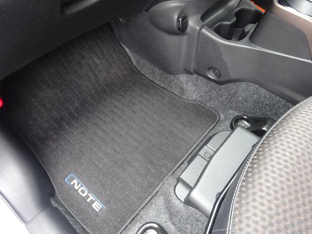 ノート ｅ－パワー　メダリスト　フルセグ純正７インチナビゲーション　アラウンドビューモニター　ＬＥＤヘッドライト　デジタルインナーミラー　エマージェンシーブレーキ　純正１５インチアルミホイール　純正ドライブレコーダー　ＥＴＣ車載器（64枚目）